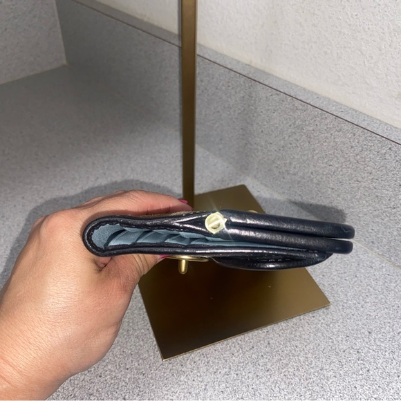 Coach Legacy Kisslock and Turnlock Tan and Black Wallet EUC - Picture 15 of 16